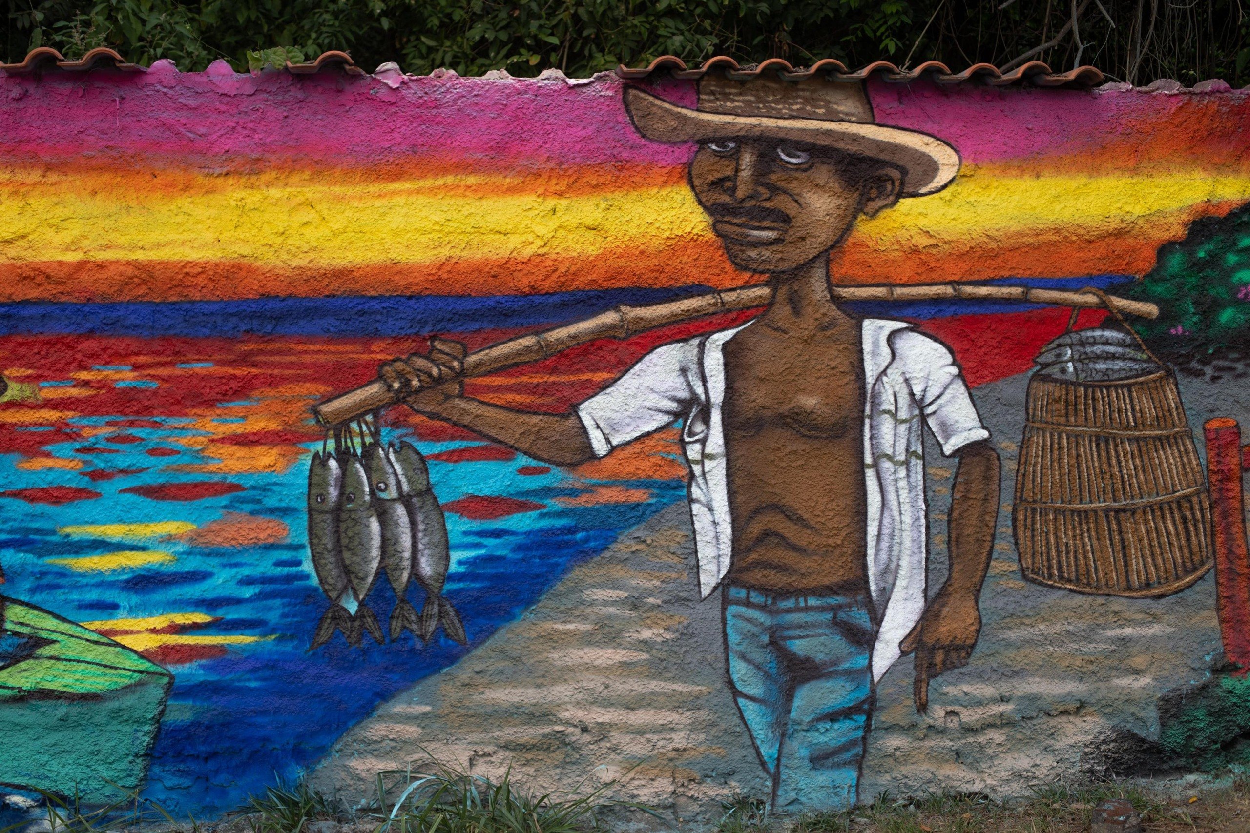 Painel de graffiti de 300 metros quadrados busca remontar história de Itaipu, em Niterói | Foto: Sergio Odilon