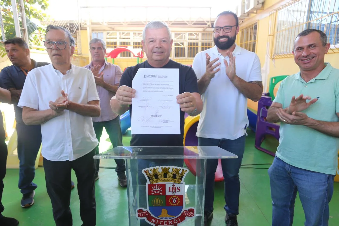 O vereador Binho Guimarães, e Felipe Peixoto também participaram da cerimônia. Foto: Lucas Benevides