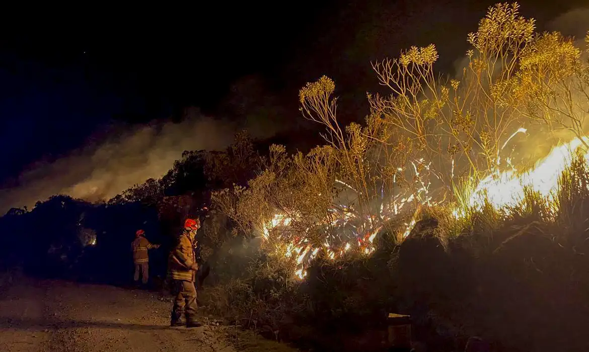 © Corpo de Bombeiros RJ/Divulgação