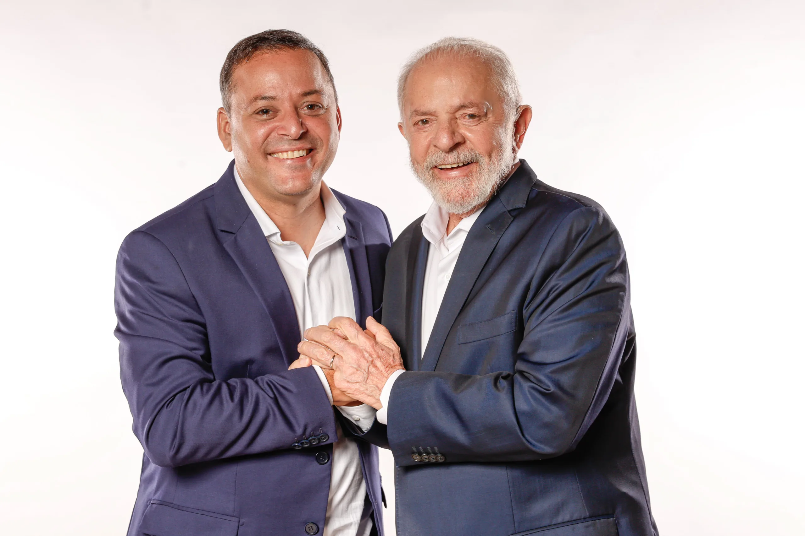 Lula fez fotos com Rodrigo para reforçar seu apoio ao candidato no segundo turno | Foto: Ricardo Stuckert