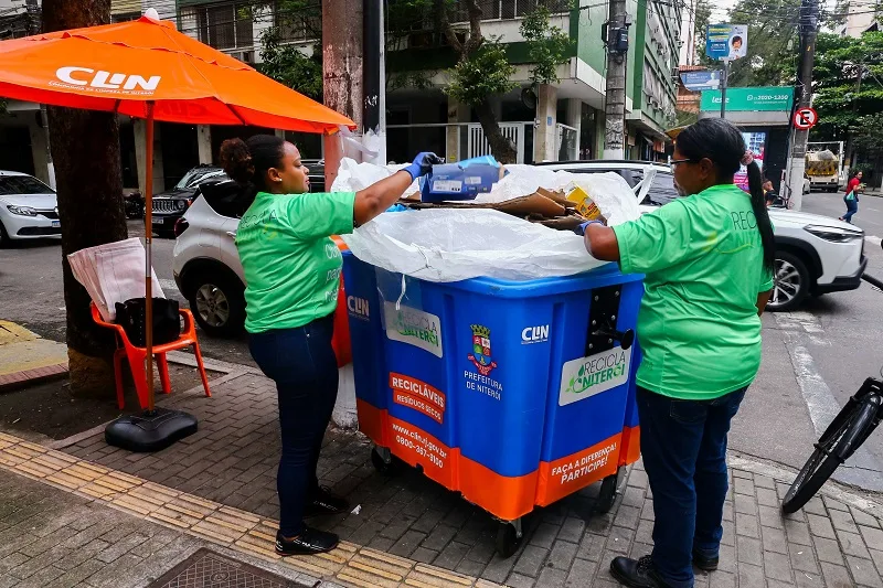 Projeto de reciclagem da Clin | Foto: Alex Ramos