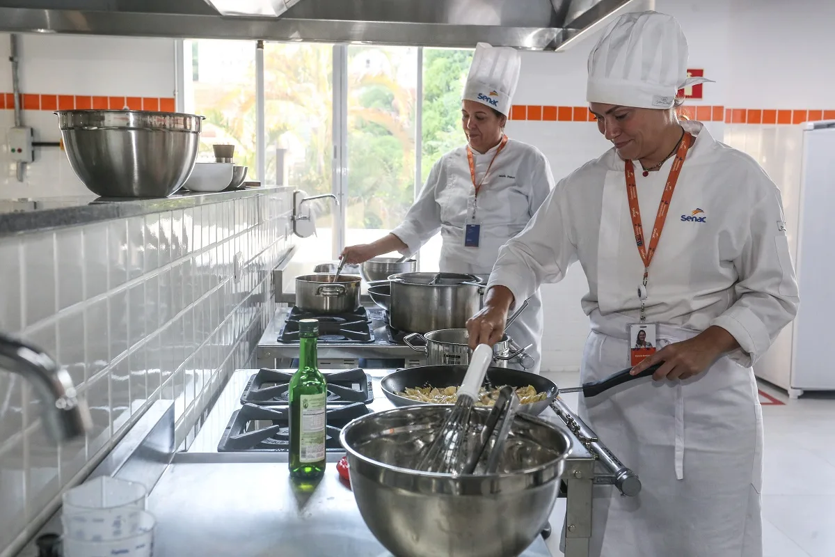 Inauguração da Escola de Gastronomia Nédio Mocellin no Restaurante Popular do Fonseca | Divulgação