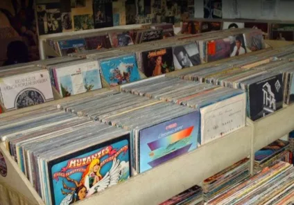 Cidade de Niterói já foi um celeiro de lojas de discos e CDs nas últimas décadas. Foto: Reprodução