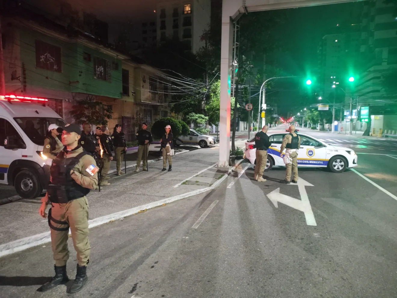 Bloqueio tático em Icaraí, na Av. Roberto Silveira | Foto: Divulgação/Prefeitura de Niterói