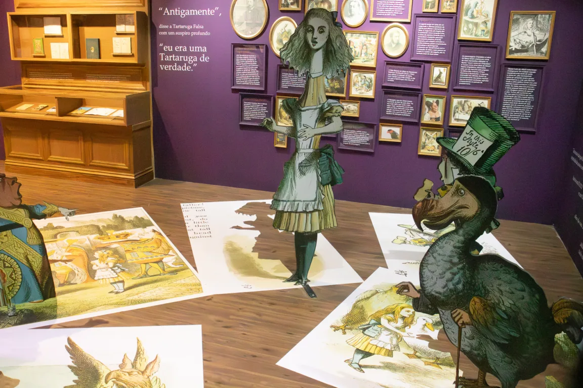 Exposição Alice | Plaza Niterói Exposição Alice | Plaza Niterói