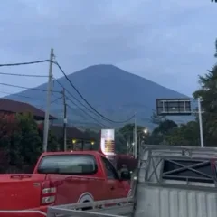 Imagem registrada às 6h25 em Lombok. @resgatejulianamarins
