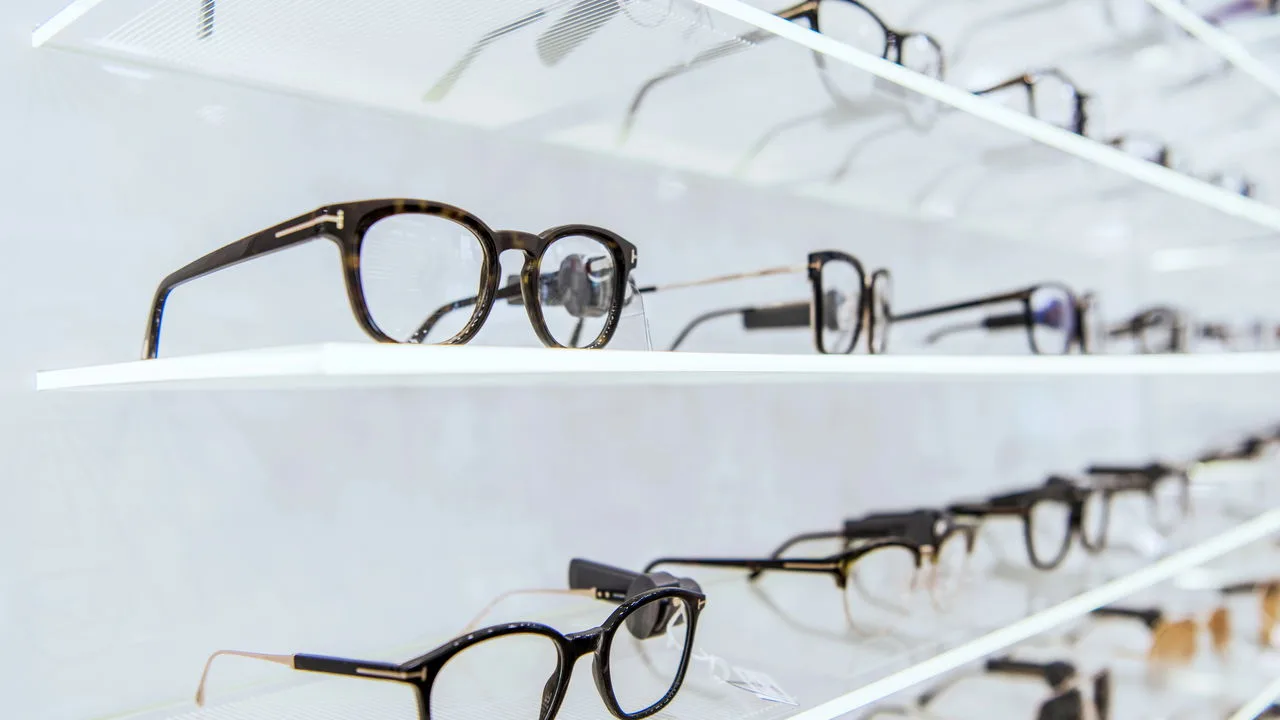 Imagem ilustrativa de "Revolução na Visão: Novas Tecnologias Prometem Substituir Óculos Tradicionais"