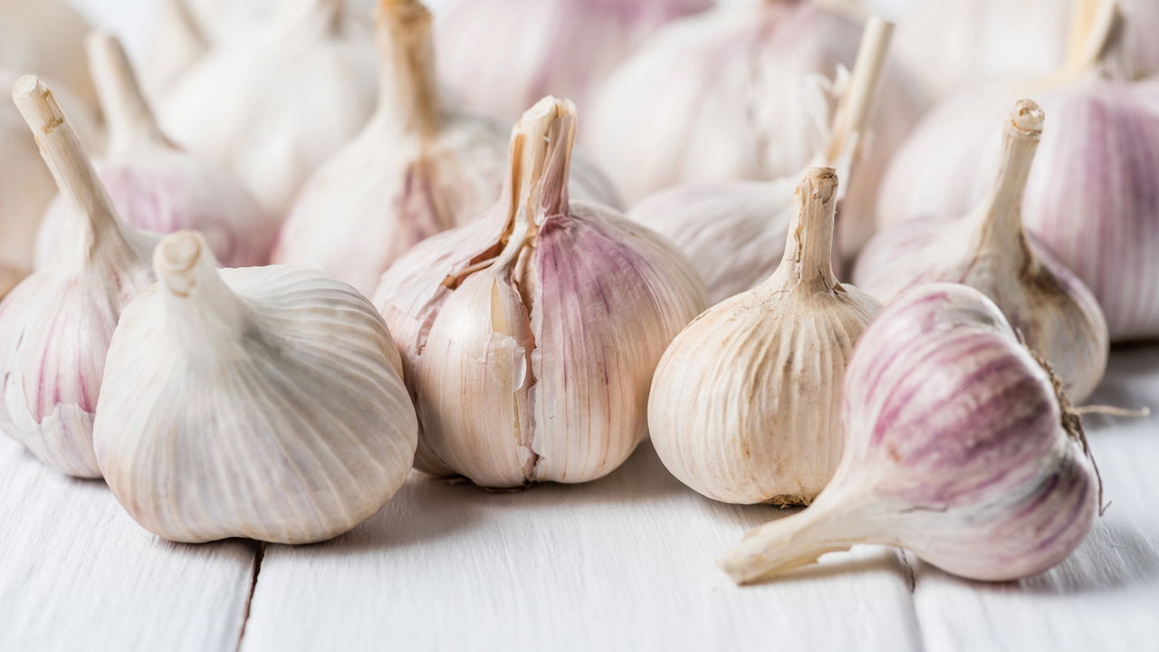 Como plantar alho e economizar de vez nas compras