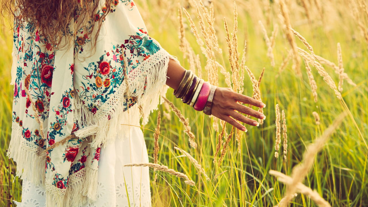 Estilo boho está de volta e promete dominar os visuais