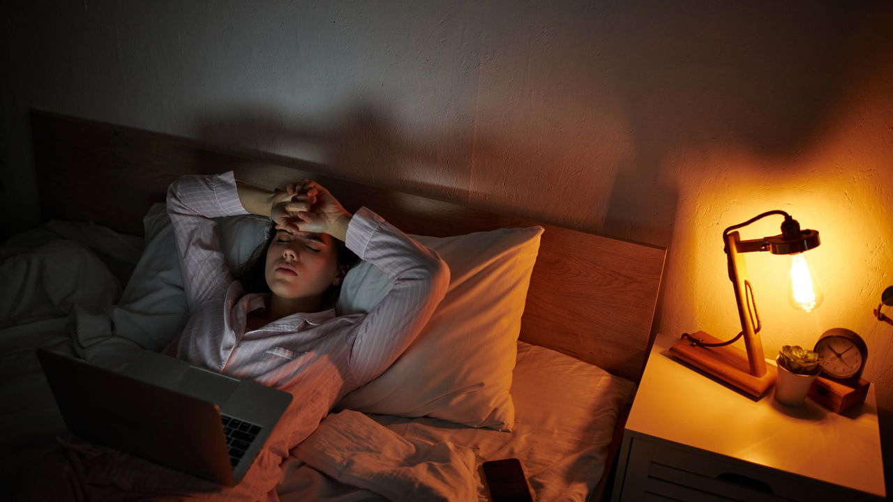 Hábitos noturnos moldam seus sonhos de forma sutil