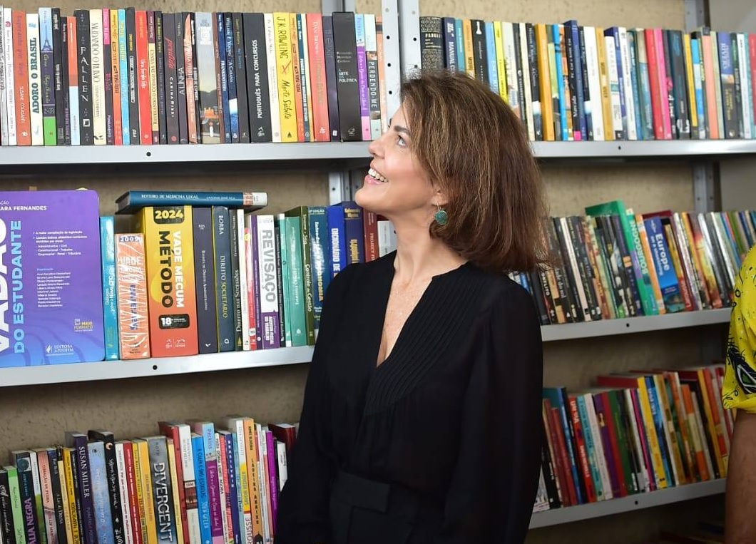 Biblioteca Mariana Gross