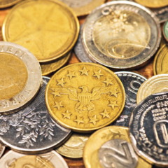 Moedas - Créditos: depositphotos.com / SergPoznanskiy