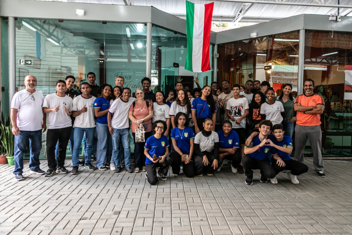 Estudantes de Niterói Estudantes de Niterói