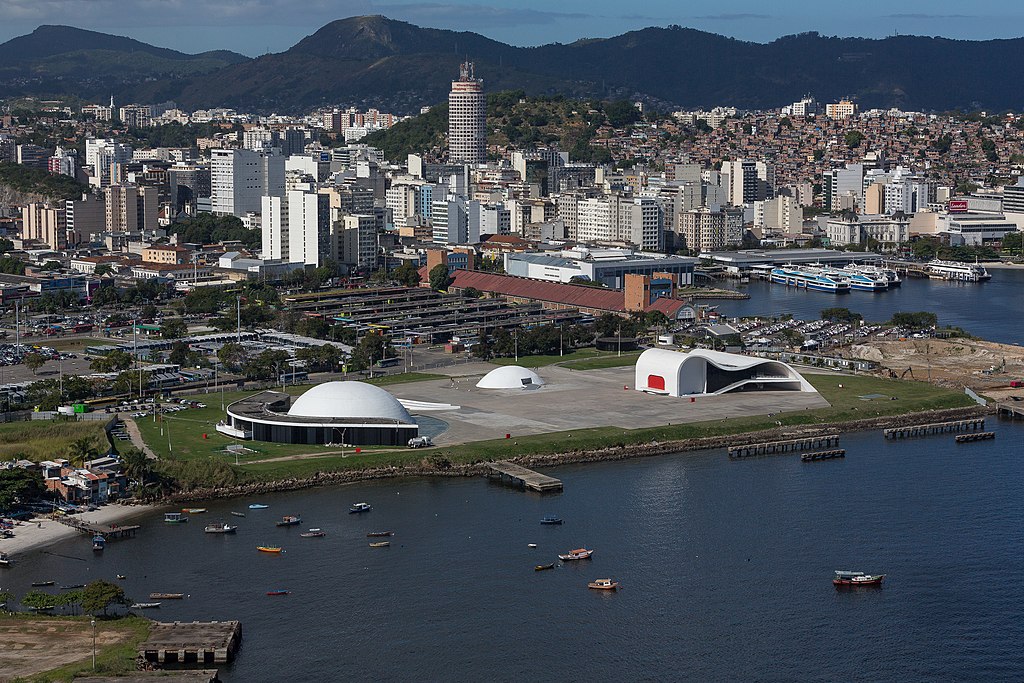 As histórias curiosas sobre a fundação de Niterói atraem pessoas interessadas tanto em cultura quanto em episódios marcantes do passado fluminense