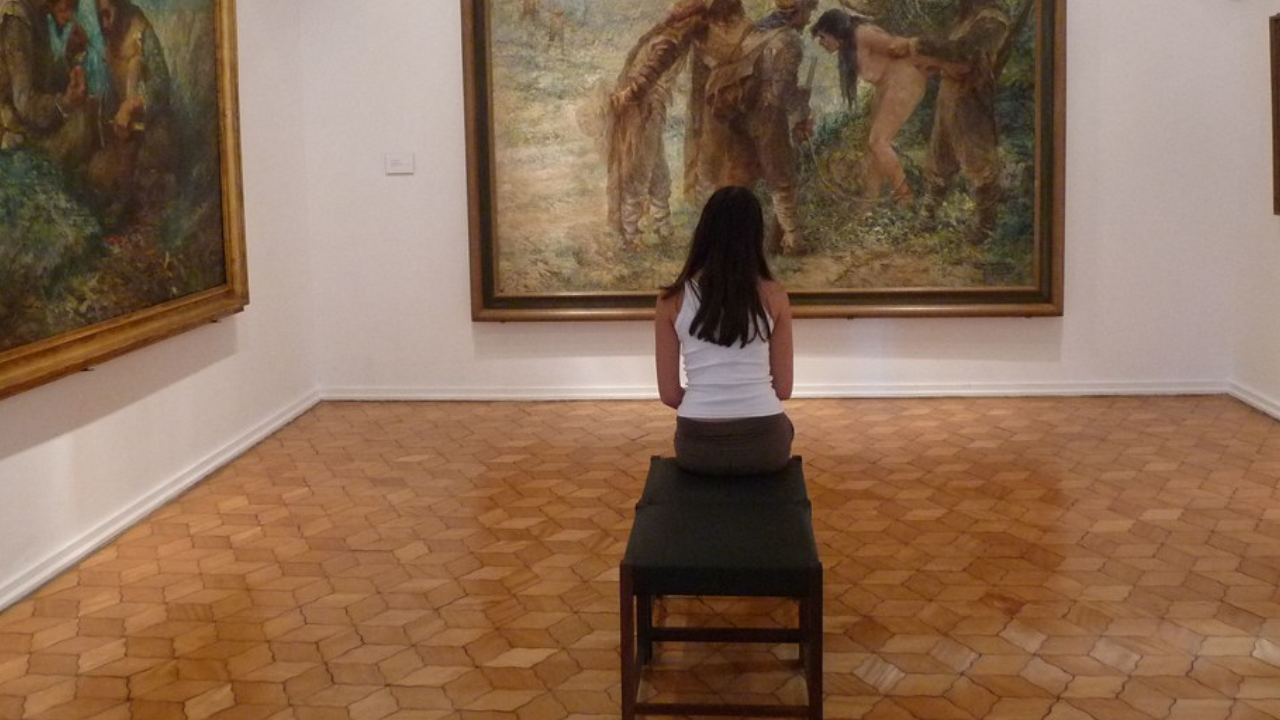 Um sábado pode ganhar novos significados quando se escolhe percorrer espaços culturais da cidade. Em Niterói, explorar o Museu Antônio Parreiras, Museu de Arqueologia de Itaipu e Solar do Jambeiro