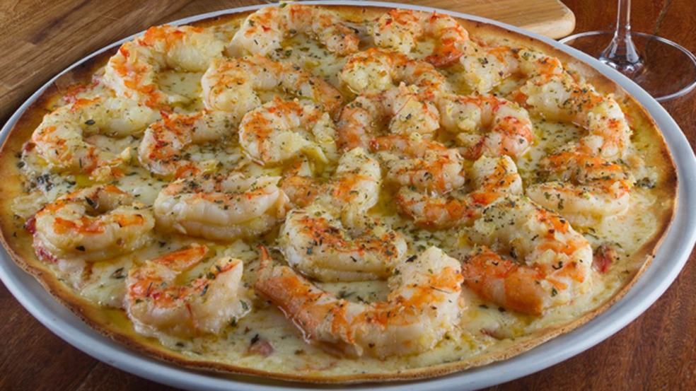 Pizza de 2kg de camarão é sucesso em SP e é a mais cara do Brasil