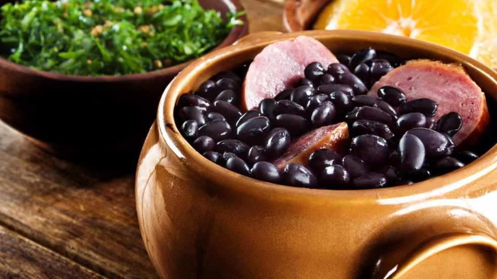 Comidas típicas cariocas vão das praias aos botequins Comidas típicas cariocas vão das praias aos botequins