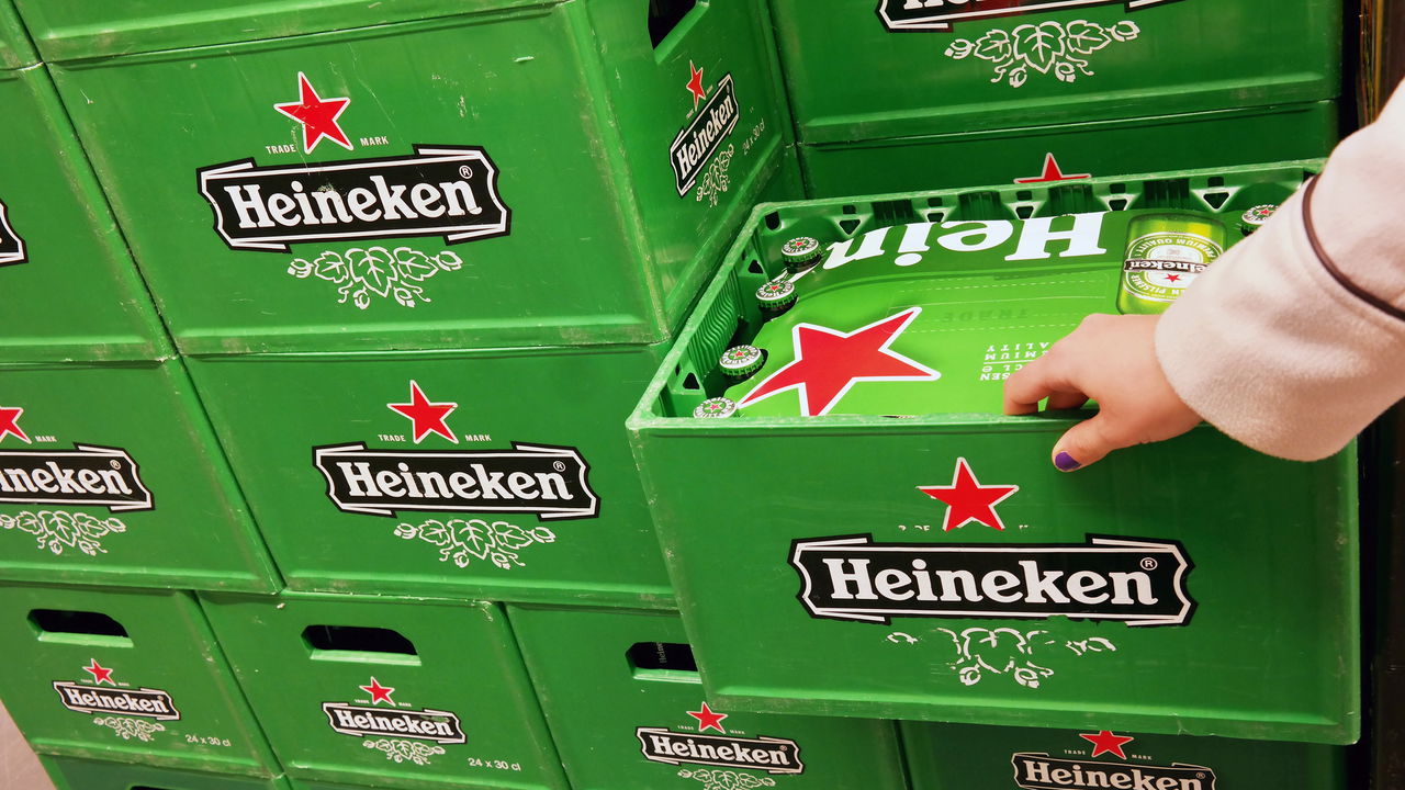 Heineken abre vagas remotas com salários de até R$ 22 mil