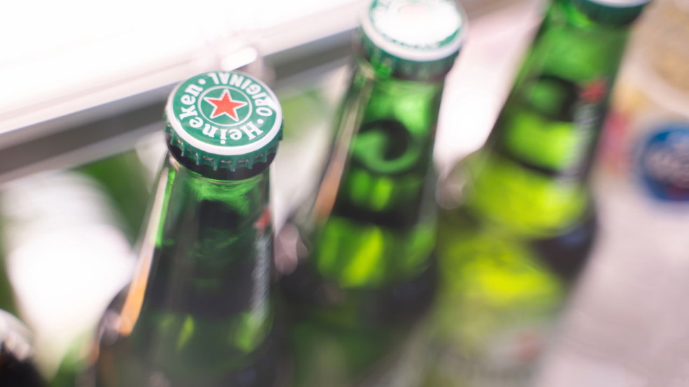 Heineken abre vagas remotas com salários de até R$ 22 mil