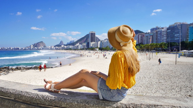 O Leblon é reconhecido amplamente como um marco de sofisticação no Rio de Janeiro, reunindo características que o distinguem de outros bairros da cidade