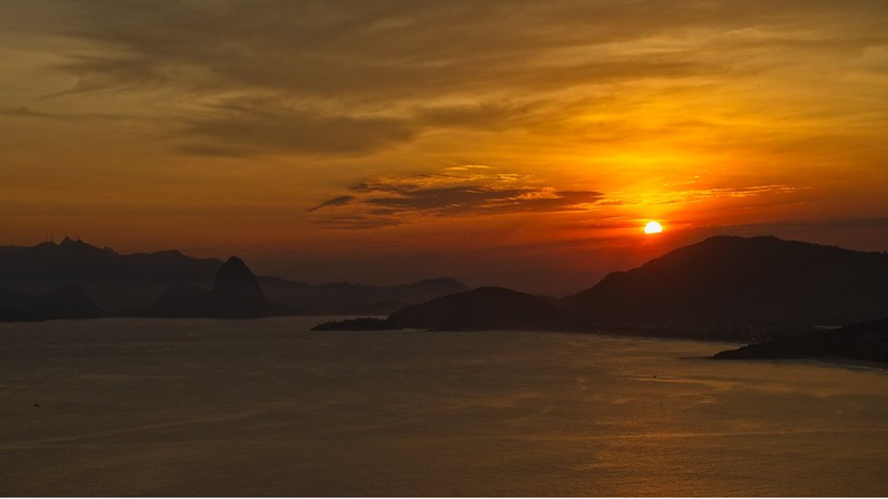 Pôr do sol nas praias de Niterói