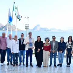 Representantes do Central e do IAB