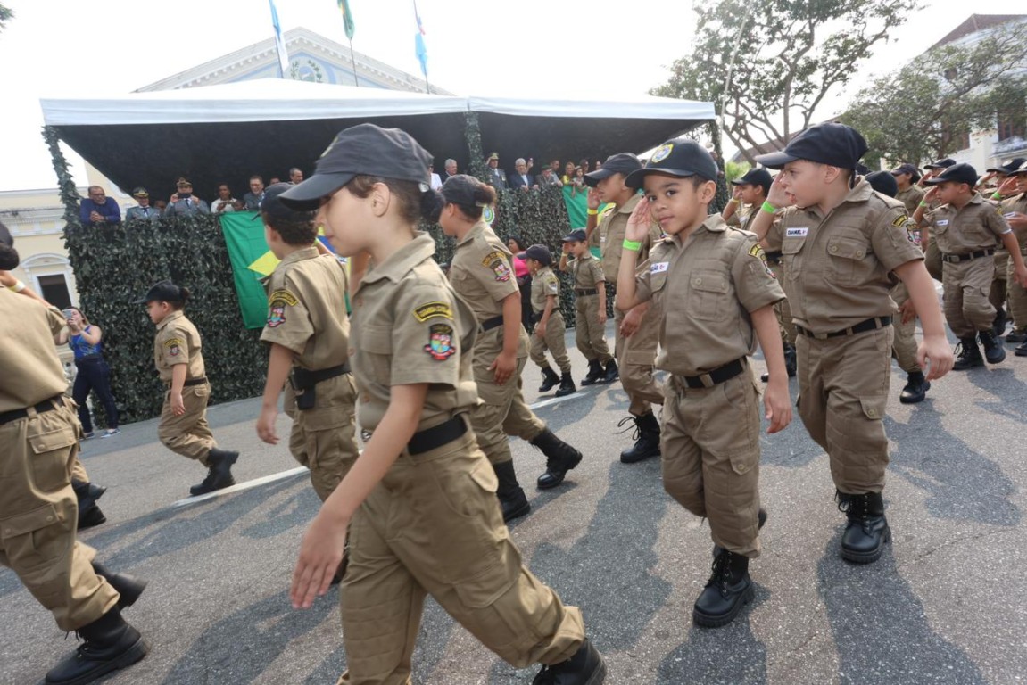 Desfile Cívico-Militar no 7 de setembro