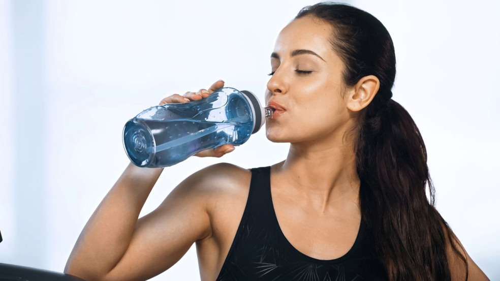 Beber água pode transformar seu corpo mais do que você imagina