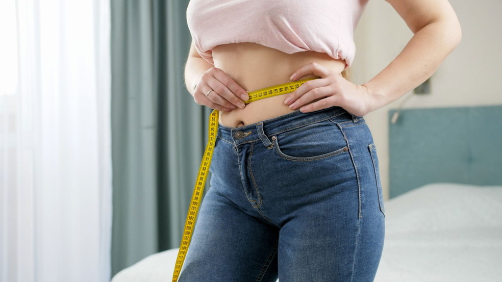 4 exercícios rápidos e eficazes para reduzir a gordura abdominal
