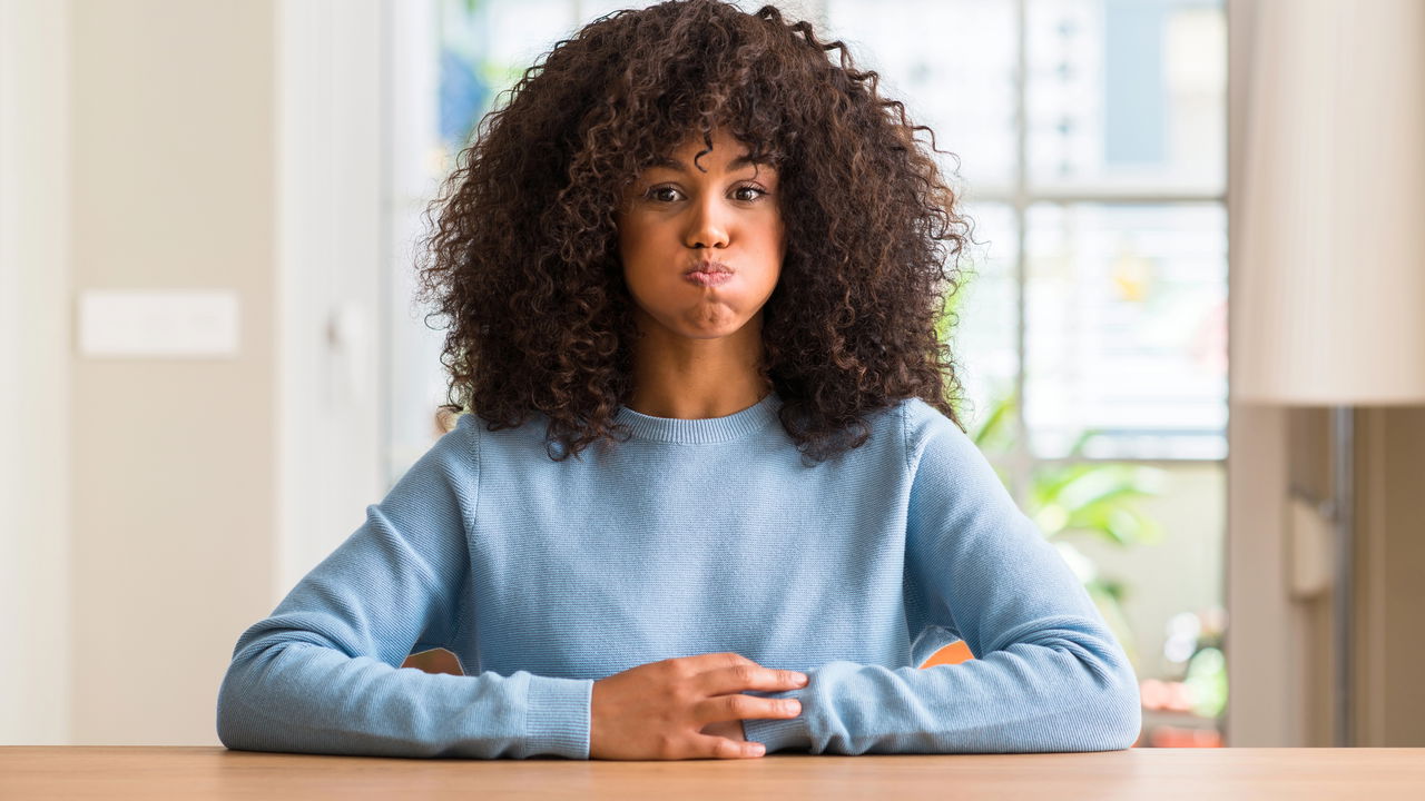 Os 3 melhores exercícios faciais para fortalecer e tonificar a pele