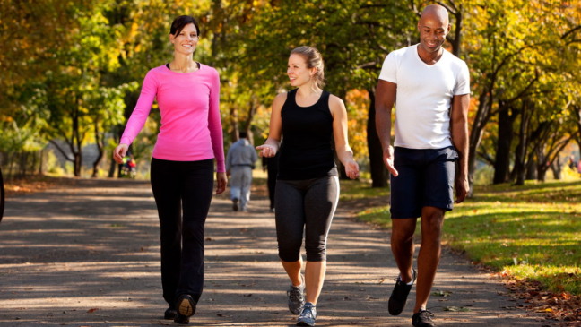 Os benefícios para sua saúde de caminhar 1,6 km por dia