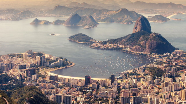 Termo de origem tupi que remete à expressão “casa do homem branco” Termo de origem tupi que remete à expressão “casa do homem branco”