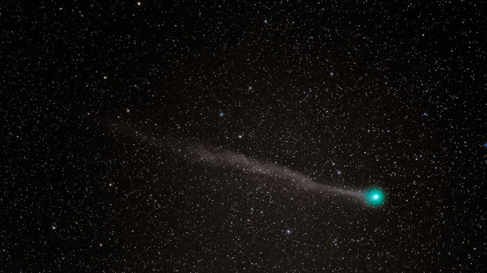 O brilho verde do Cometa Lemmon se aproxima da Terra em outubro