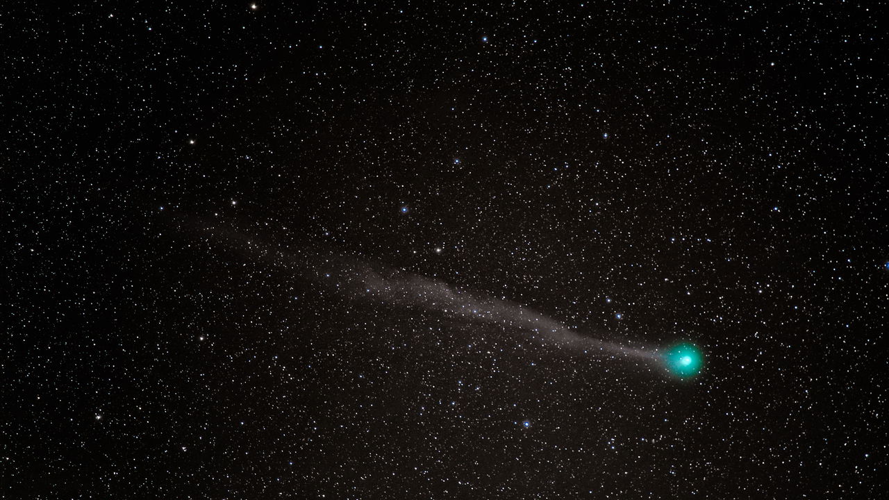 O brilho verde do Cometa Lemmon se aproxima da Terra em outubro