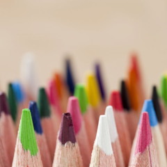 Quais cores indicam menor inteligência? A IA revela padrões curiosos