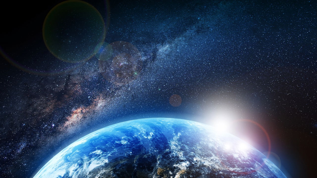 Pesquisadores descobrem segunda lua que orbita a Terra há décadas