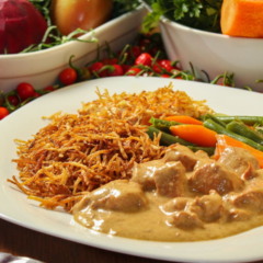 Estrogonofe de frango sem creme de leite: receita cremosa e prática de fazer