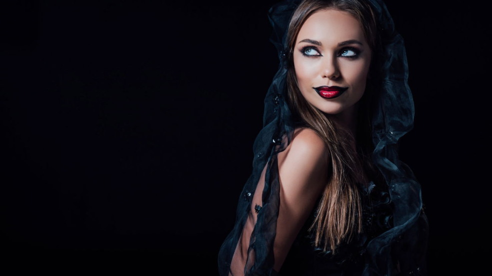 Mês do Halloween chegando e separamos 7 ideias de fantasias inusitadas para você