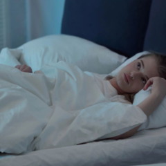 Ins&ocirc;nia, respira&ccedil;&atilde;o curta e medo repentino podem ser sinais de ansiedade noturna