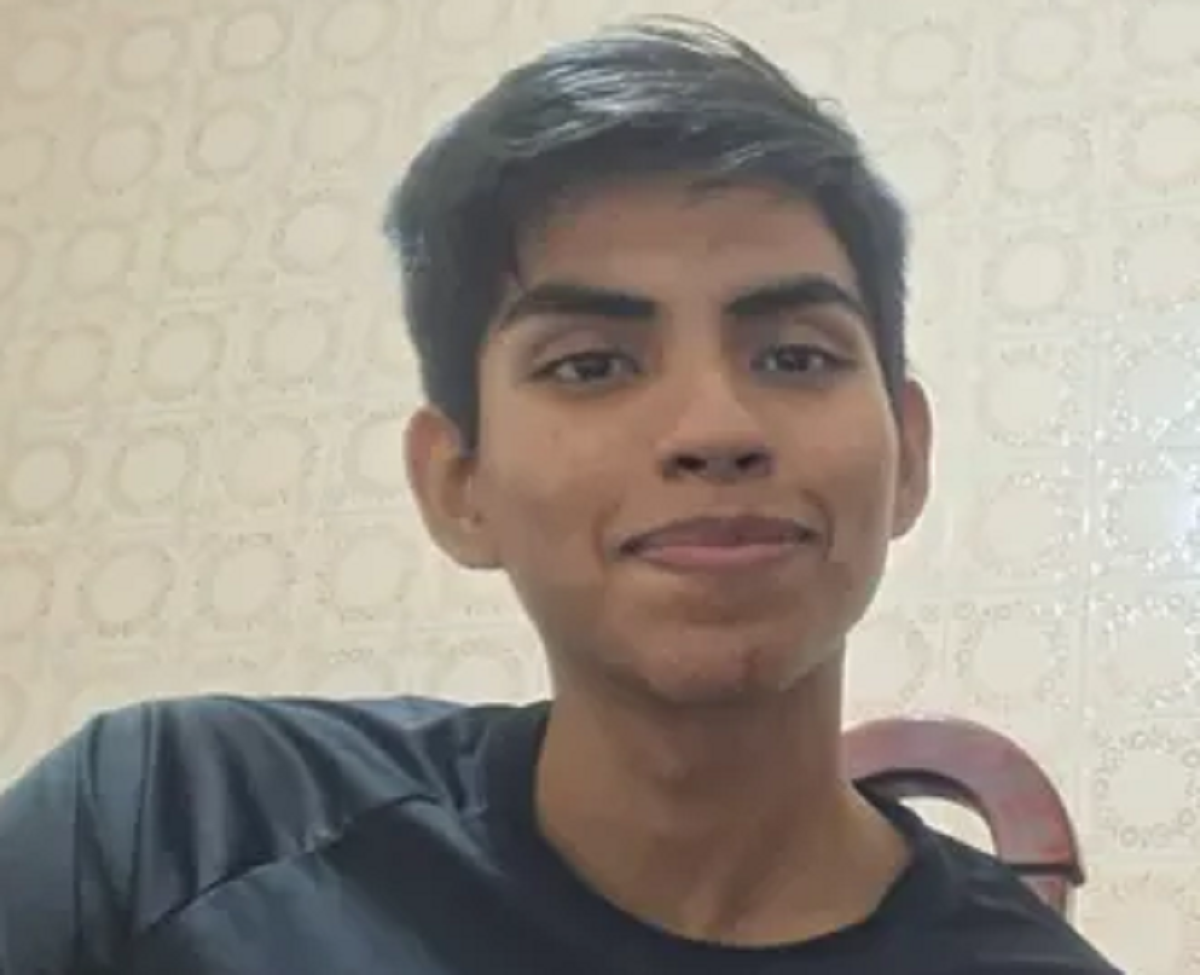 João Cristhian Espinoza Zurita, desapareceu na tarde deste sábado (13) em Niterói. João Cristhian Espinoza Zurita, desapareceu na tarde deste sábado (13) em Niterói.