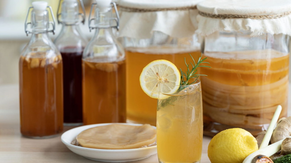 Nem suco, nem refrigerante: a bebida funcional que está conquistando as prateleiras