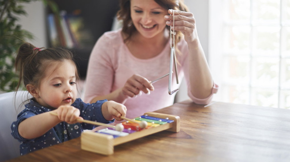 Benefícios da musicalização infantil para o desenvolvimento das crianças