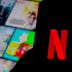 Tem só 8 episódios, é baseada em fatos reais e já prende todo mundo na Netflix
