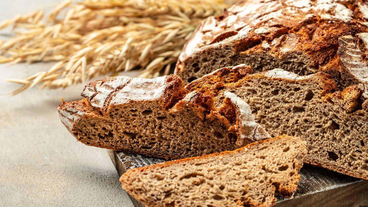 3 pães deliciosos e mais saudáveis para você substituir o pão branco