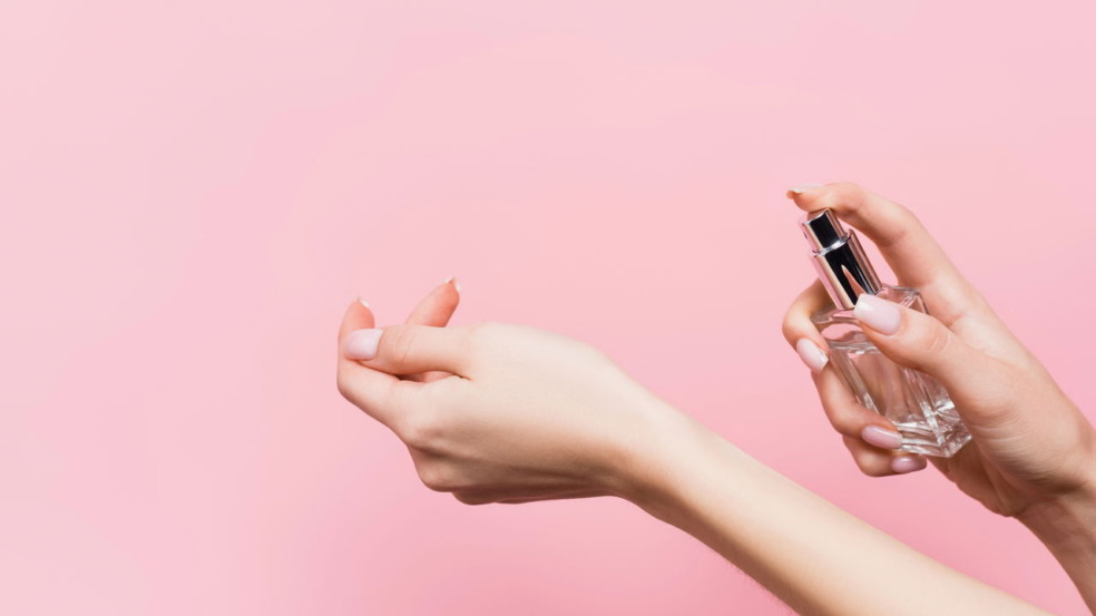5 body splashes com fragrâncias elegantes e marcantes para usar no dia a dia 5 body splashes com fragrâncias elegantes e marcantes para usar no dia a dia