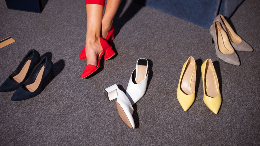 O sapato de bico folha que deixou o scarpin para trás está dominando a moda outra vez