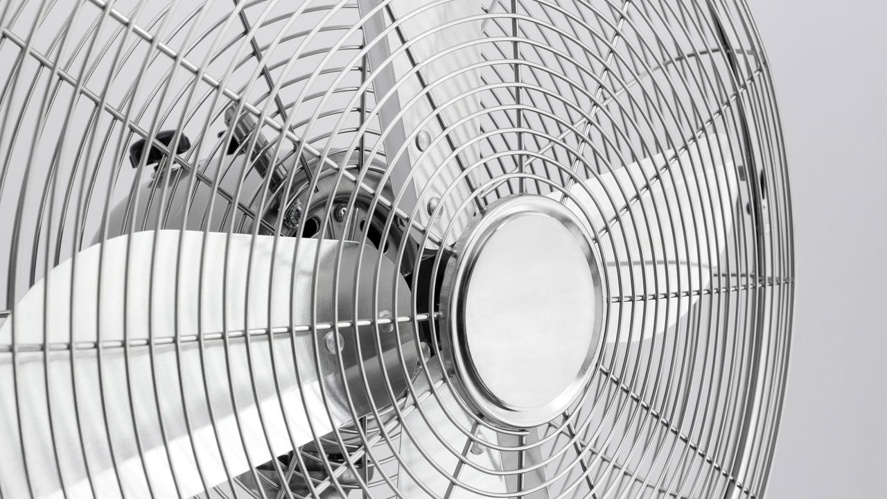 Transforme qualquer ventilador em ar-condicionado com esta ideia