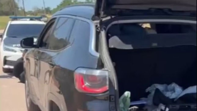 Carro clonado foi apreendido com os criminosos | Foto: Reprodução