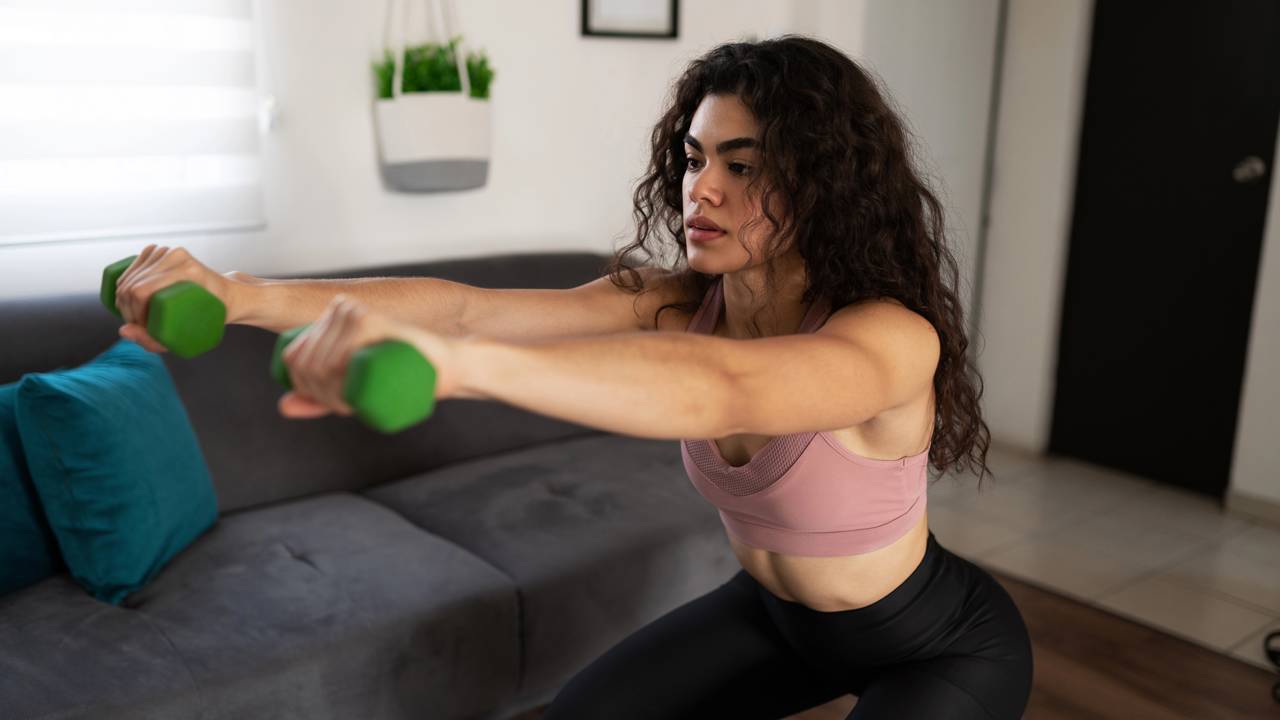 Os 3 melhores treinos com halteres para o corpo todo