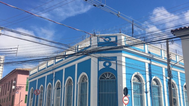 Localizado no coração do Mato Grosso, o centro histórico de Cuiabá atrai visitantes interessados em desvendar um cenário repleto de construções antigas, casarões coloniais de cores vibrantes e referências marcantes ao ciclo do ouro, preservando uma atmosfera única dos tempos do Brasil Colonial. Localizado no coração do Mato Grosso, o centro histórico de Cuiabá atrai visitantes interessados em desvendar um cenário repleto de construções antigas, casarões coloniais de cores vibrantes e referências marcantes ao ciclo do ouro, preservando uma atmosfera única dos tempos do Brasil Colonial.